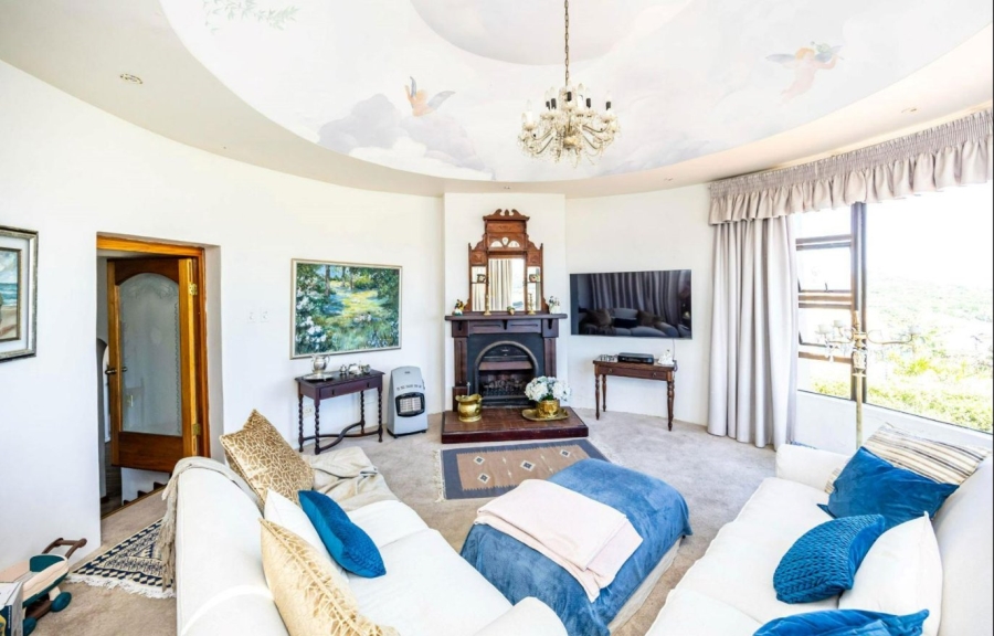 6 Bedroom Property for Sale in Blue Bend Eastern Cape